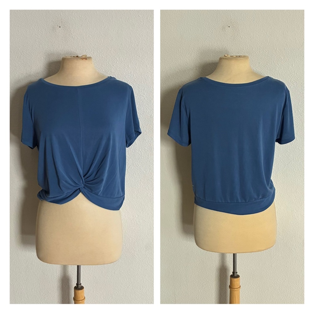 Zyia cropped tee